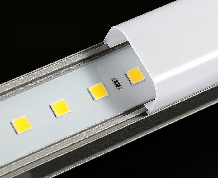 linear led light bar detail